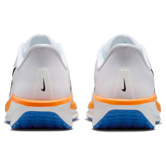 Nike Quest 6